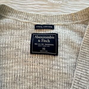Abercrombie and fitch button sweater cardigan size XS